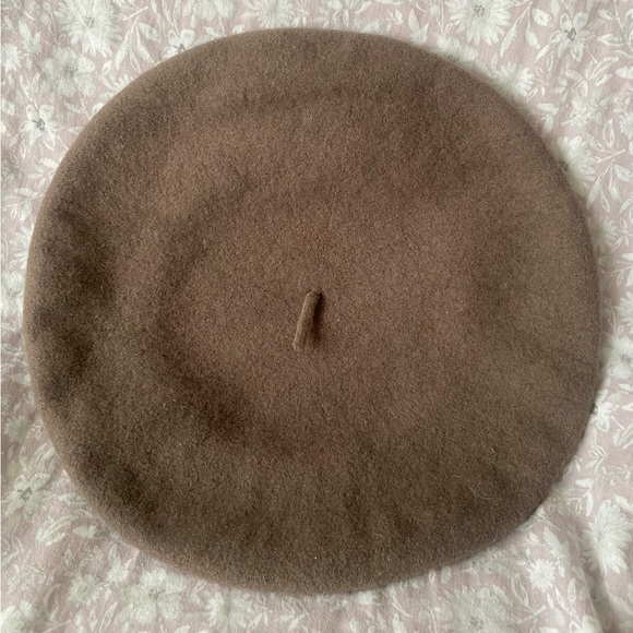 Vintage Accessories - Vintage Taupe Wool Beret